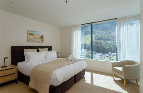 Mount Maunganui Apartment | Oceanside Haven Resort with Luxury Sea Views