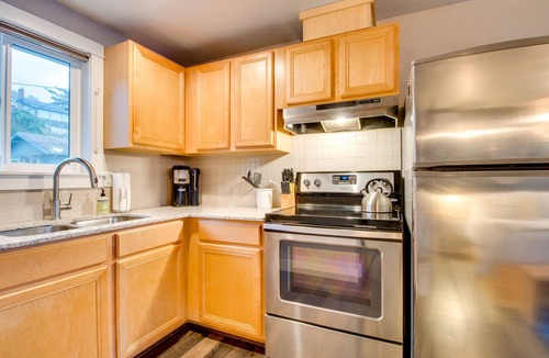 Oceanside Condo | Oceanside Inn #9 - Upstairs Studio