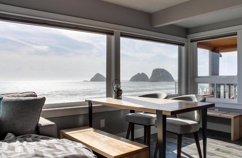 Oceanside Hotel | Oceanside Inn - All Units