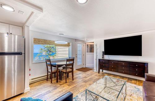 Oceanside House | Oceanside Skies - Apt. 1