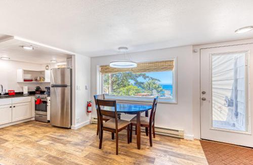 Oceanside House | Oceanside Skies - Apt. 1