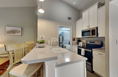 Sawgrass Condo | Oceanside Studio at Sawgrass – Easy Beach to Golf Location + Pool