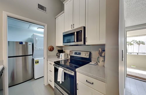 Sawgrass Condo | Oceanside Studio at Sawgrass – Easy Beach to Golf Location + Pool