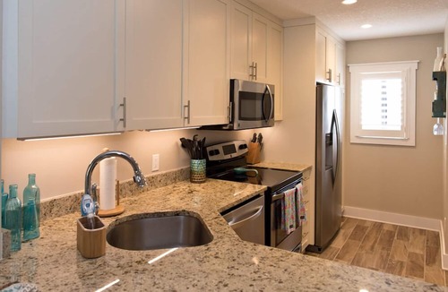 Crescent Beach Condo | Oceanview 2 Bedroom Townhouse Summerhouse Unit 442