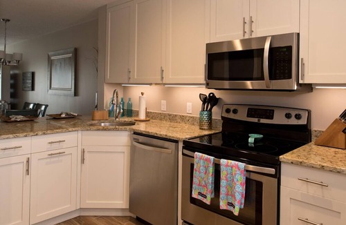 Crescent Beach Condo | Oceanview 2 Bedroom Townhouse Summerhouse Unit 442