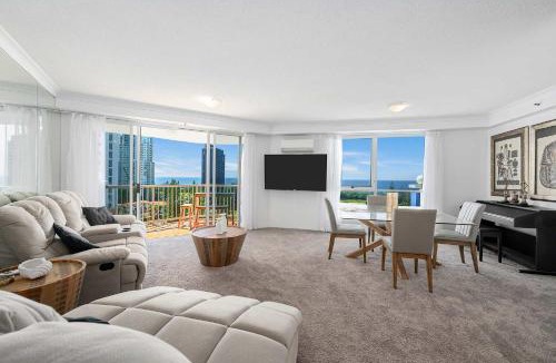 Broadbeach Apartment | Oceanview Apartment In Resort Complex
