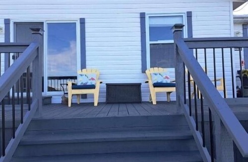Twillingate House | Oceanview Beachfront Two Bedroom Home with Large Outdoor Patio in Twillingate NL