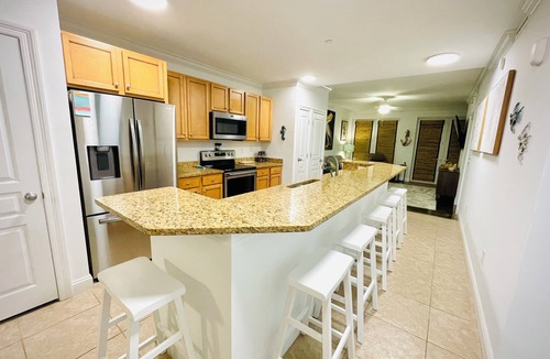Waterside Village Condo | OceanView Condo with Pool and Hot Tub