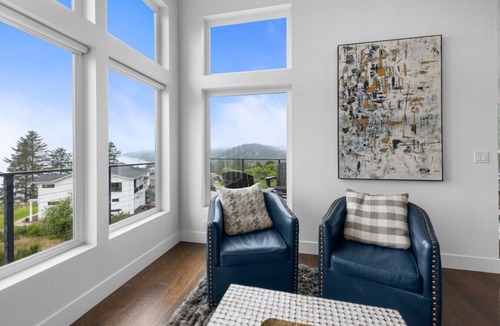 Neskowin House | Oceanview luxury home in gated community