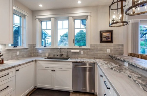 Capitola House | Oceanview Oasis Duplex -Capitola UPPER UNIT B