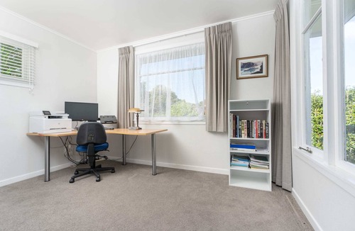 Whangarei House | Oceanview Oasis - with pool and spa!