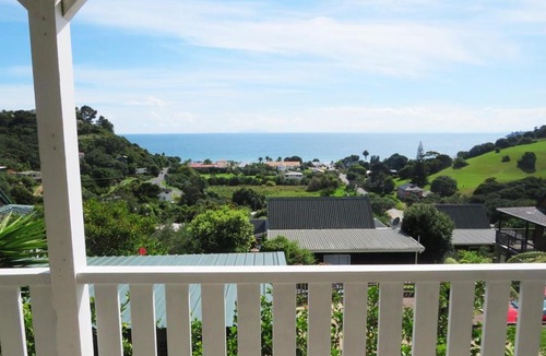 Onetangi House | Oceanview Onetangi