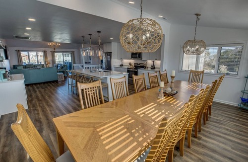 Sandbridge House | Oceanview, Private Pool, Sleeps 16, Dogs okay, close to beach, PICKLEBALL COURT!