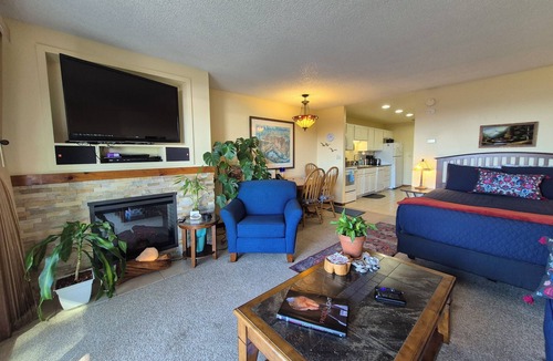 Otter Rock Condo | Oceanview Studio at the Inn at Otter Crest