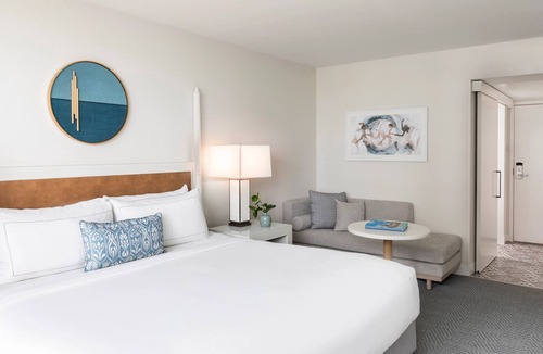 Singer Island Hotel | Oceanview Studio | Steps from Singer Island Beach