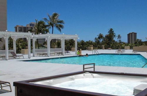 Diamond Head - Kapahulu - St. Louis Apartment | Oceanview Waikiki Studio B