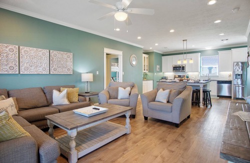 Crystal Beach House | Oceanviews | Small Dogs OK | Dog Run | Luxe