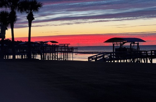 Panacea Condo | Ochlocknee Bay front condo located in George's Lighthouse gated community.