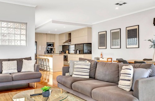 Moana House | Ochre Point Beach House