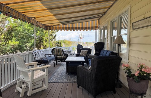 Gold Coast House | OCNJ premier beachfront location, 3 bedroom 2 bath, sleeps 8!