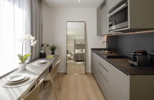 Le Grand-Saconnex Apartment | Octagon - Self Check In by Homenhancement