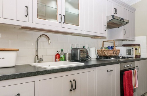 Chalford Cottage | October Cottage