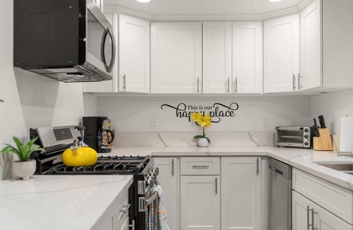 Los Angeles House | October Sale! 35% Off - Avalon Bnb
