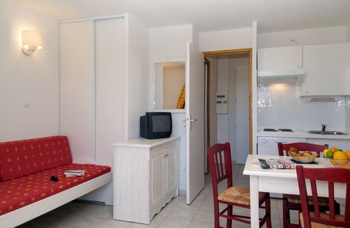 Salavas House | Odalys Référence Les Hauts de Salavas by Interhome