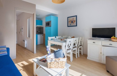 Cabourg Apartment | Odalys Référence Le Domaine des Dunettes by Interhome