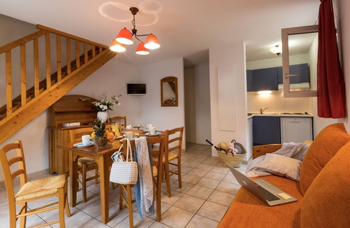 Vallon-Pont-d'Arc House | Odalys Residence Les Sources de Manon