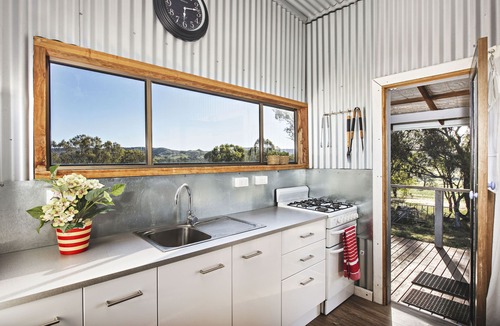 Lue House | Odd Frog Lodges - Bunkhouse