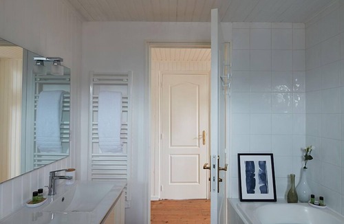 Eu House | Odeladelo le 64