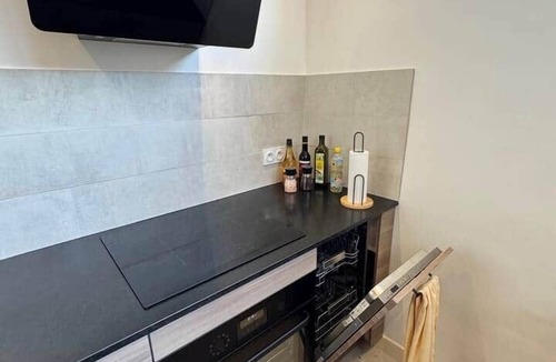 Provins Apartment | Odilon - Elegant suite for 2 - central Provins