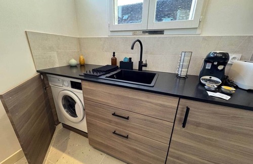 Provins Apartment | Odilon - Elegant suite for 2 - central Provins