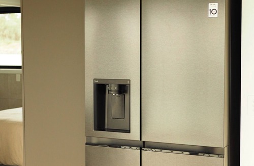 Renmark Boat Rental | Odyssey - Luxury Houseboat