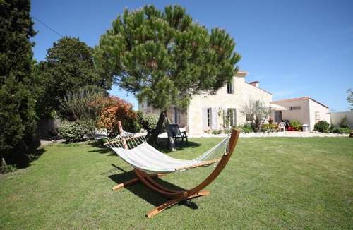 Saint-Germain-dEsteuil Bed & Breakfast | Oeno-Lodge