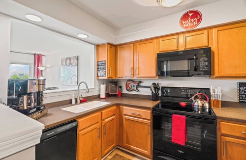 North Capitol Condo | ❤️OF DOWNTOWN NASHVILLE/On the RIVER/2 KNG BDS/2 BA/Walk 2 ALL. BROADWAY🎸/POOL