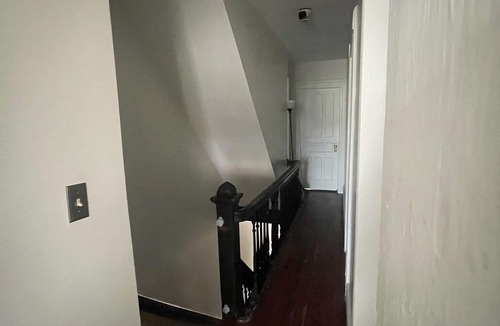 West End - West Side House | Off 95 Highway Ex 26 Remodeled classic