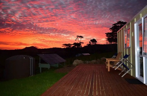 Mangawhai Cabin | Off Grid Big Sky Views Mangawhai !