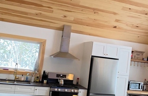 Caraquet Cabin | Off-grid cottage