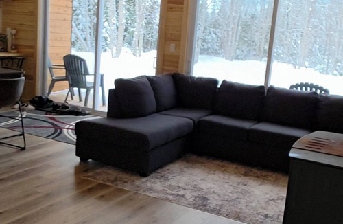 Caraquet Cabin | Off-grid cottage