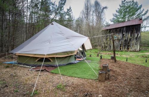 Cosby House | Off-Grid Creekside Tent Ideal for a Glamping Experience in Cosby, Tennessee