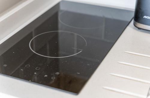 Yarpole House | Off-Grid Glamping - Quiet, Starry Escape