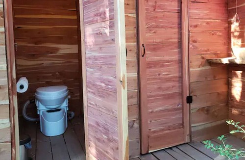 Fayette County RV Rental | Off grid glamping