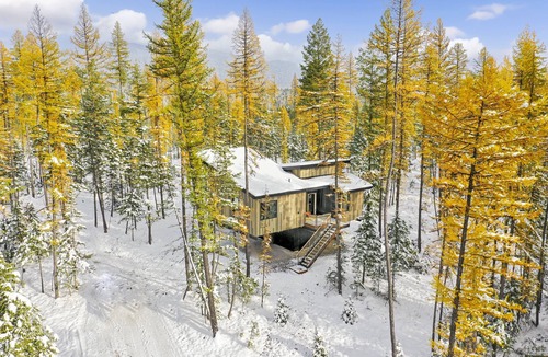 Martin City House | Off Grid Stays - Treehouse #4
