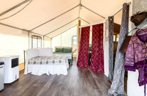 Tombstone House | Off-Grid Tented Cabin, Perfect for a Getaway in the Best Vacation Spot for Couples, Brisbee, Arizona