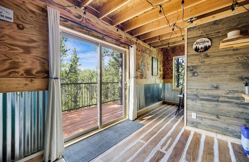 Divide Cabin | Off-Grid Tiny House Treehouse, re-live your childhood fantasy and dream!