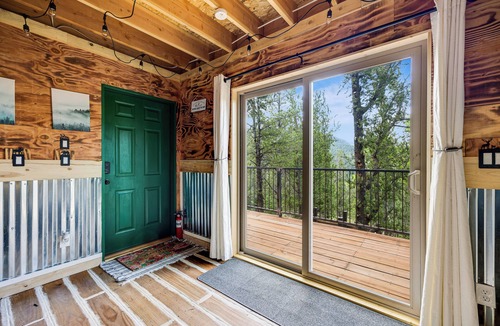 Divide Cabin | Off-Grid Tiny House Treehouse, re-live your childhood fantasy and dream!