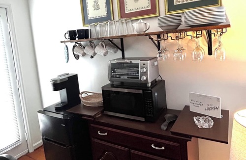 Mount Airy Apartment | Off the beaten path in Mt Airy, NC. Mountain View’s on 14 acres. Duplex.