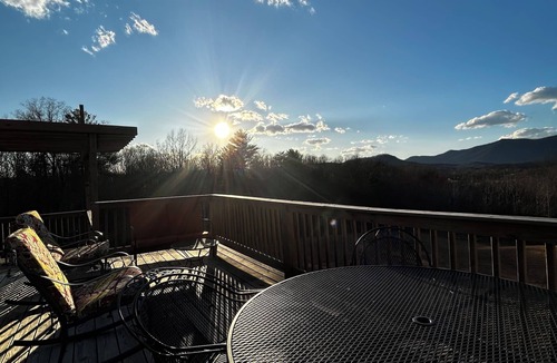 Mount Airy Apartment | Off the beaten path in Mt Airy, NC. Mountain View’s on 14 acres. Duplex.